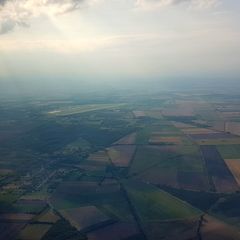 Verortung via Georeferenzierung der Kamera: Aufgenommen in der Nähe von Kreis Pápa, Ungarn in 1200 Meter